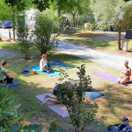 Mobil Confortable - 2 Pers. Campsite *